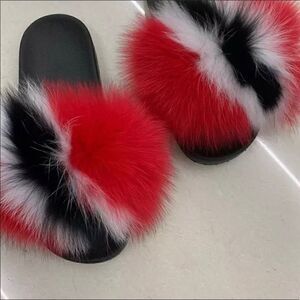 Multicolor Slipper Slides